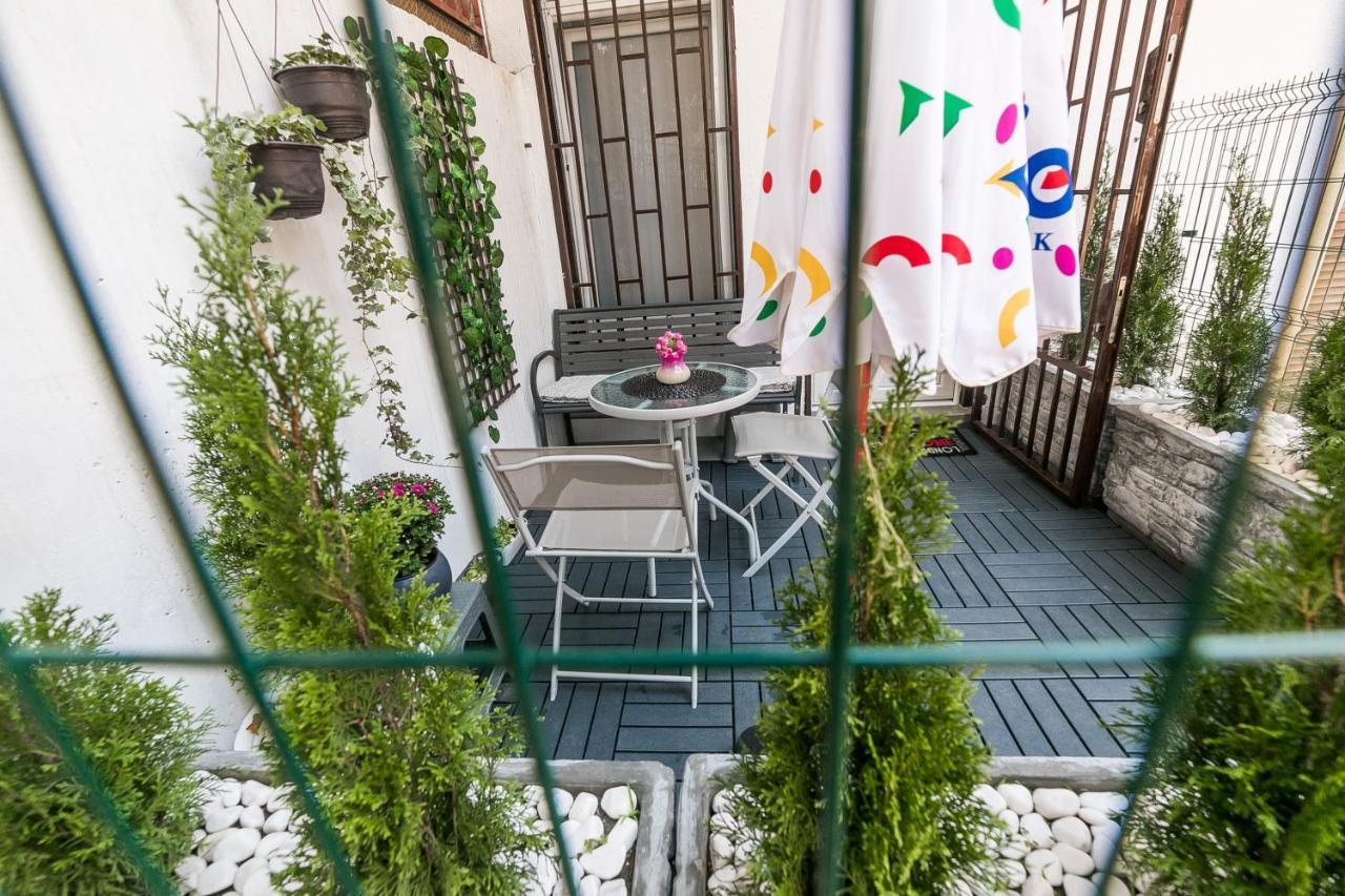 Gray Luxe Apartment Белград Екстериор снимка