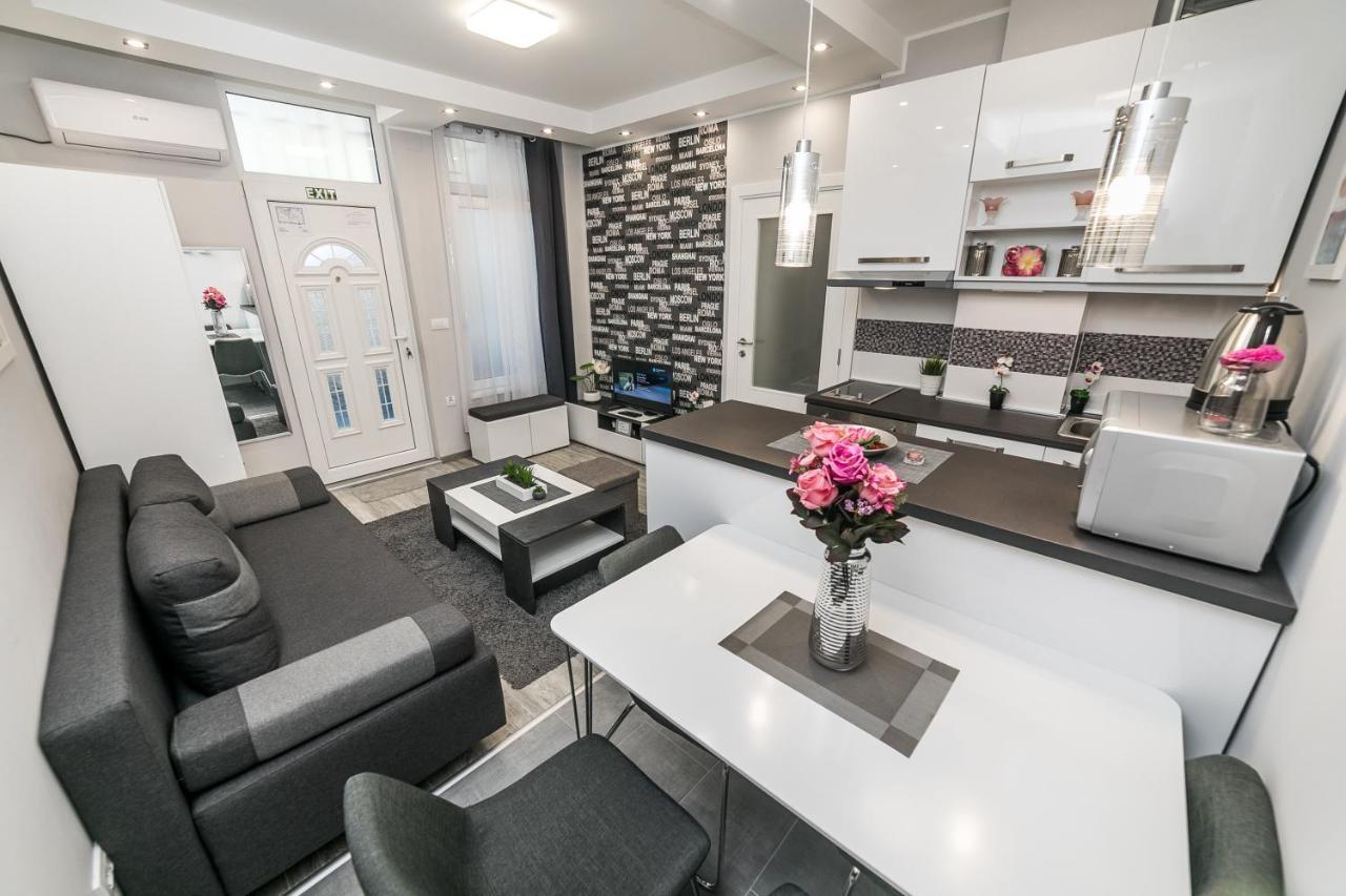Gray Luxe Apartment Белград Екстериор снимка